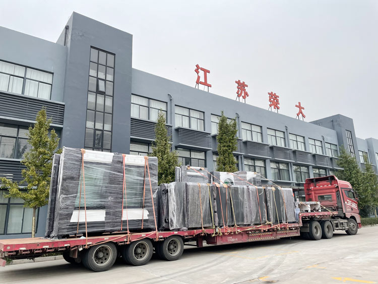 供應江蘇現代化公交候車亭第二批發貨